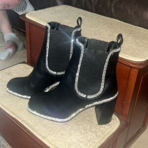 Size 6/5 shoes brand only worn once